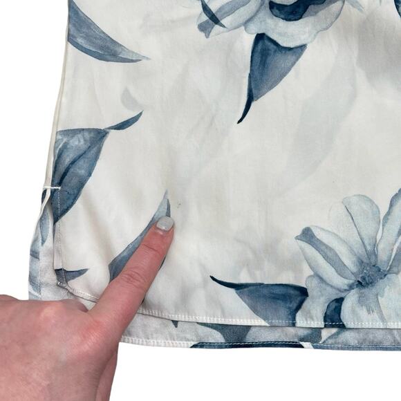 Go By GoSilk Minimalist Floral Short Sleeve Silk Blouse - Picture 10 of 10